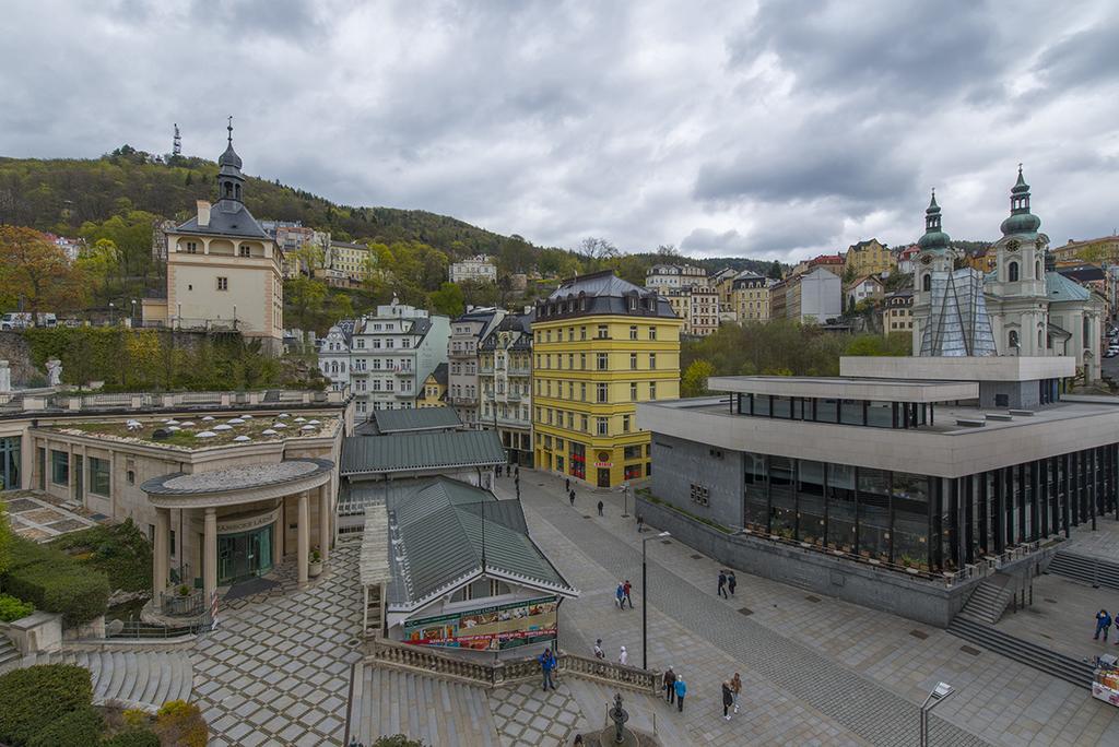 Apartment Promenada 35 Karlovy Vary Exterior photo